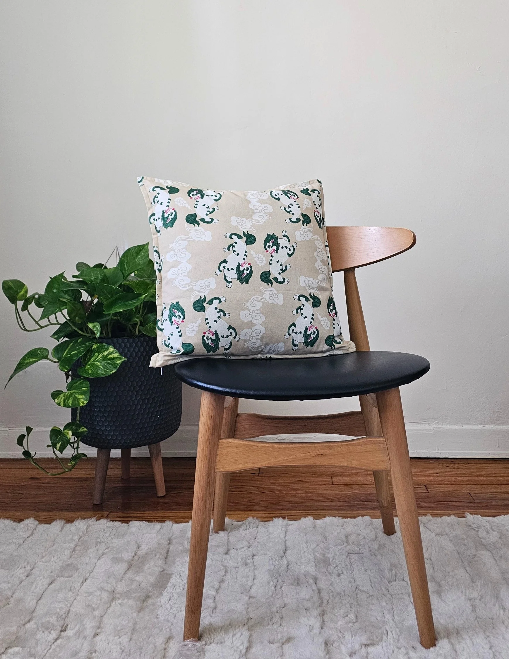 Yakhore Traditional Tibetan Couple Shoes Pen Holder, Plant Pot